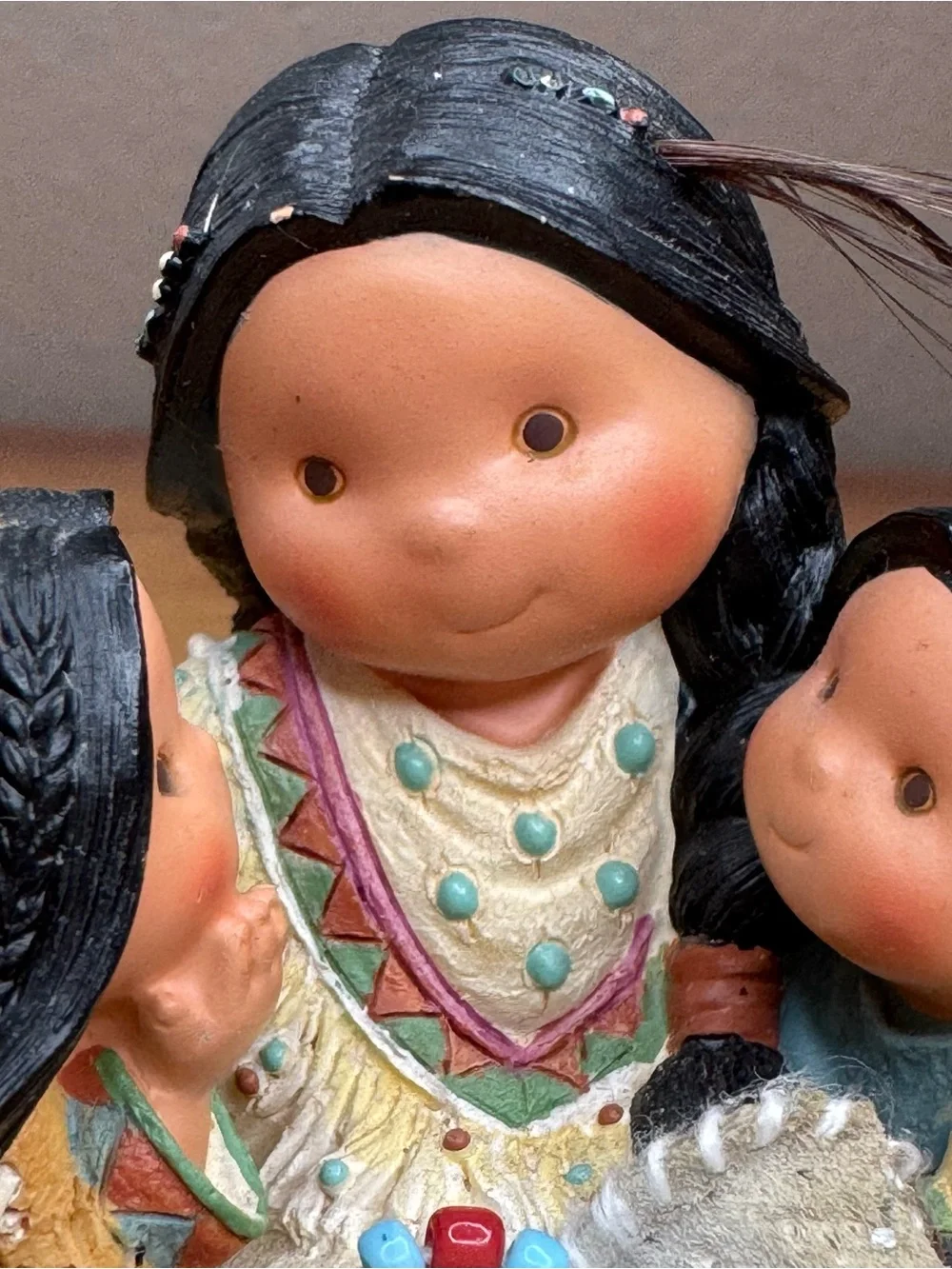 Friends of the Feather Enesco #832464 Minnetonka Native American Family 🪶